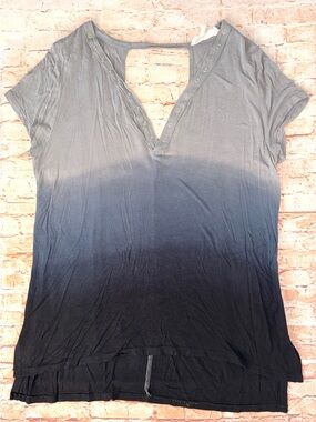 Cloudchaser | Ombre V-Neck Short Sleeve Top